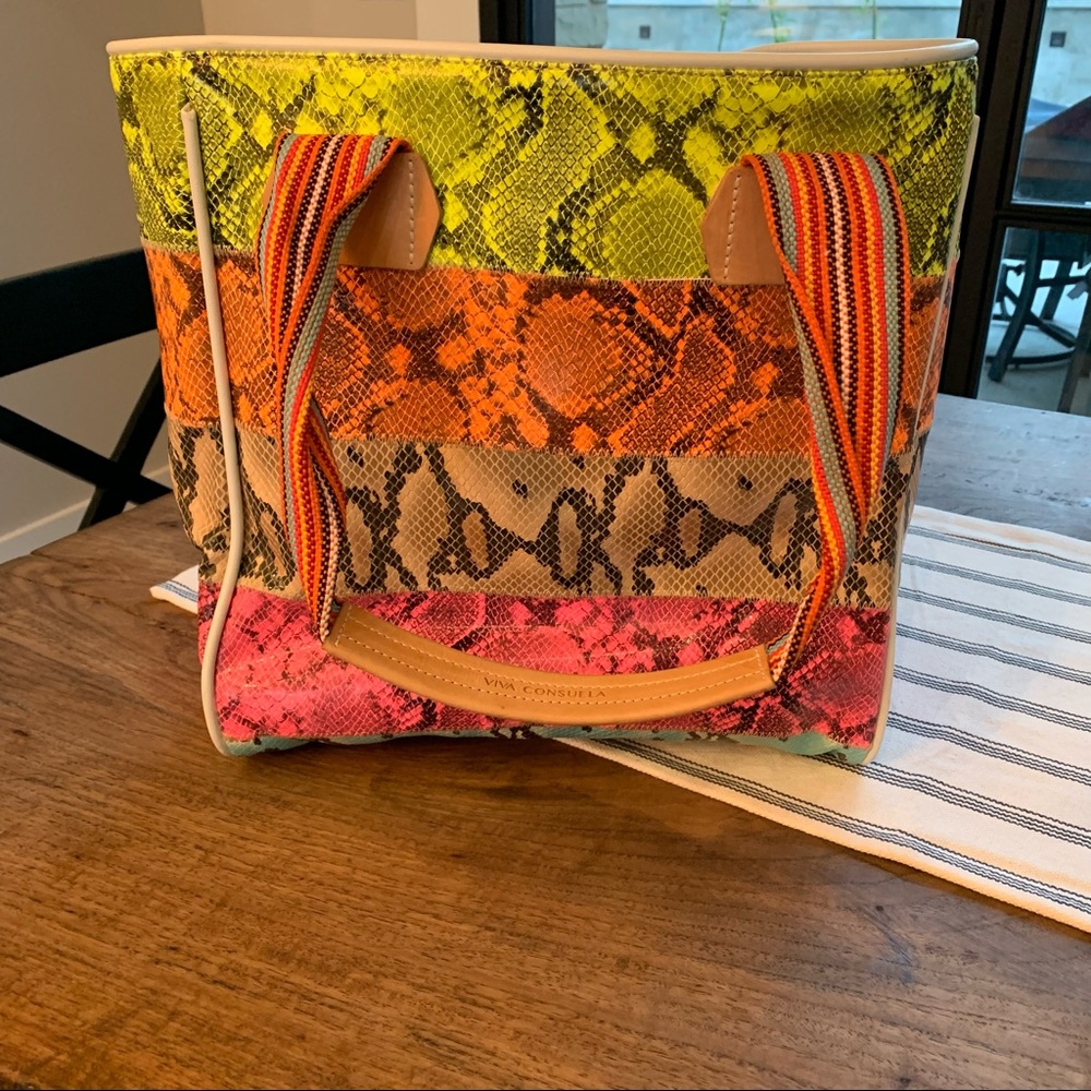 Consuela Classic Tote